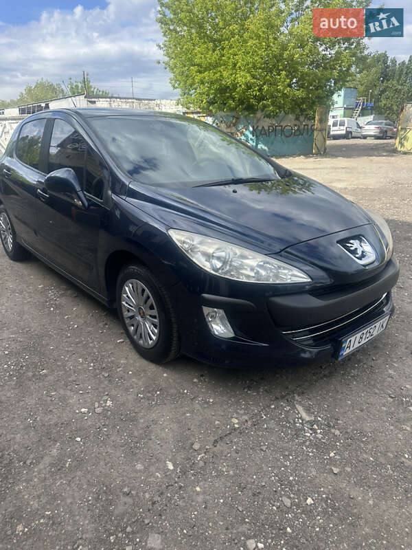 Хэтчбек Peugeot 308 2010 в Киеве