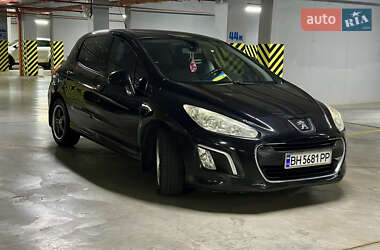 Хэтчбек Peugeot 308 2011 в Одессе
