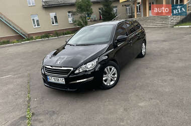 Универсал Peugeot 308 2015 в Калуше