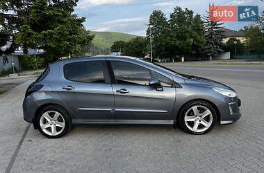 Хэтчбек Peugeot 308 2008 в 