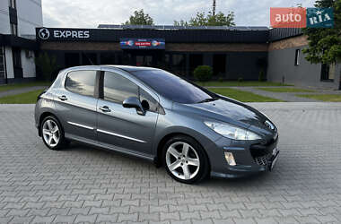 Хэтчбек Peugeot 308 2008 в 