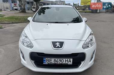 Хетчбек Peugeot 308 2013 в 