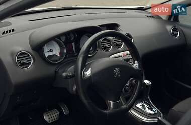 Хэтчбек Peugeot 308 2012 в 