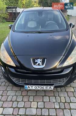 Хэтчбек Peugeot 308 2009 в Ивано-Франковске
