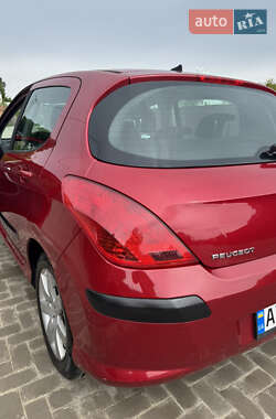 Хетчбек Peugeot 308 2008 в 