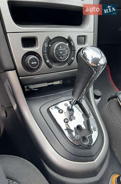 Хетчбек Peugeot 308 2008 в 