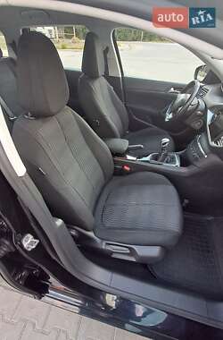 Універсал Peugeot 308 2015 в 