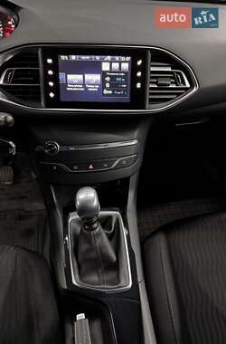 Універсал Peugeot 308 2015 в 