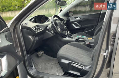 Хэтчбек Peugeot 308 2017 в 