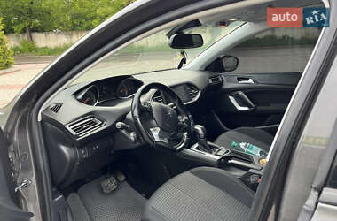 Хэтчбек Peugeot 308 2017 в 