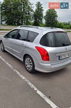 Универсал Peugeot 308 2010 в 