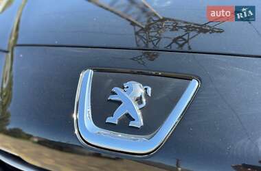 Кабріолет Peugeot 308 2011 в 