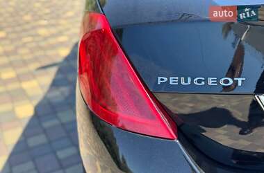 Кабріолет Peugeot 308 2011 в 