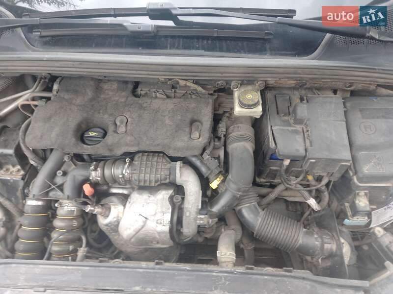 Универсал Peugeot 308 2010 в Гайсине