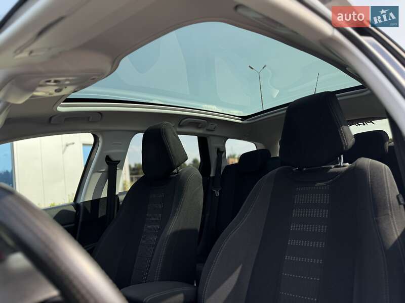 Универсал Peugeot 308 2015 в Ровно