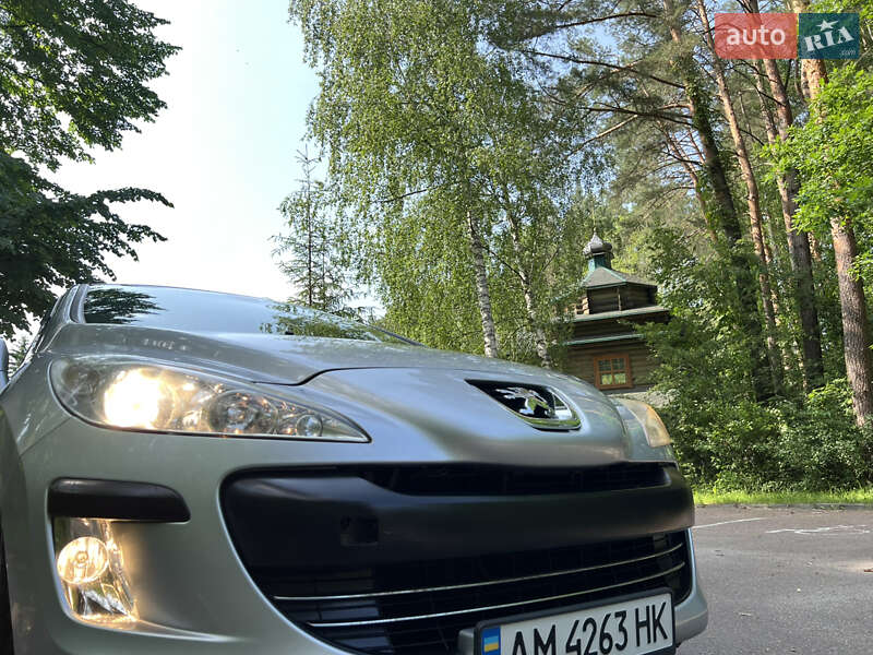 Хэтчбек Peugeot 308 2010 в Житомире