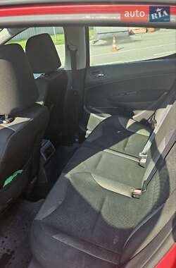 Хэтчбек Peugeot 308 2010 в 