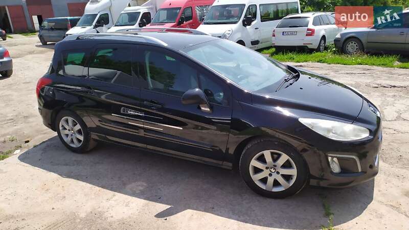 Универсал Peugeot 308 2012 в Ровно