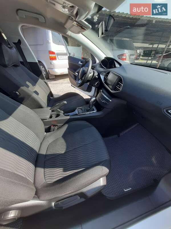 Універсал Peugeot 308 2015 в Сумах