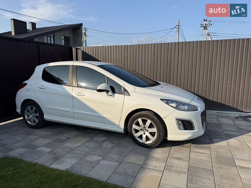 Peugeot 308 2012