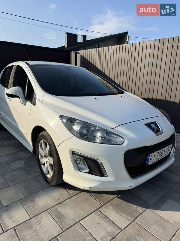 Хетчбек Peugeot 308 2012 в Києві