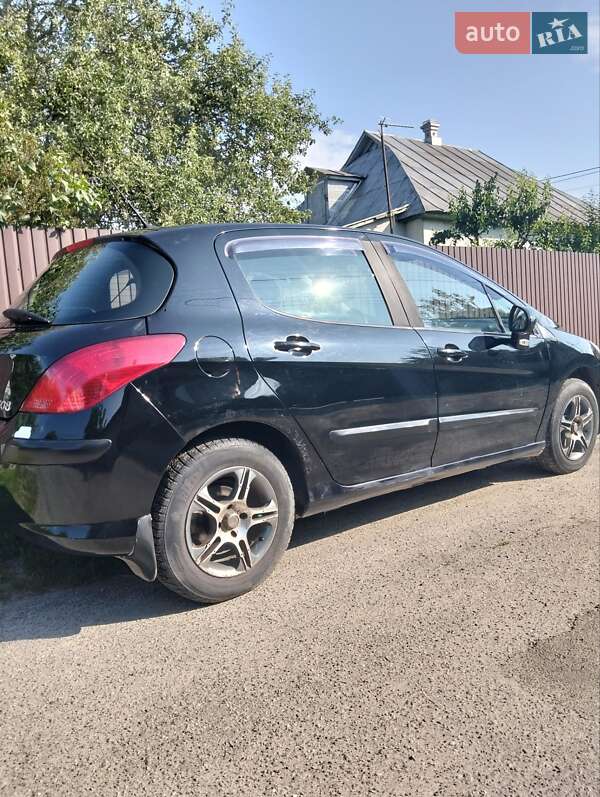 Хэтчбек Peugeot 308 2008 в Броварах