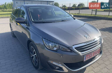 Универсал Peugeot 308 2016 в Бродах