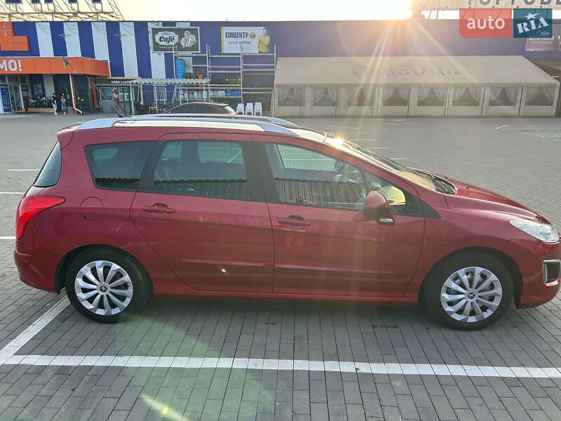 Универсал Peugeot 308 2012 в Калуше