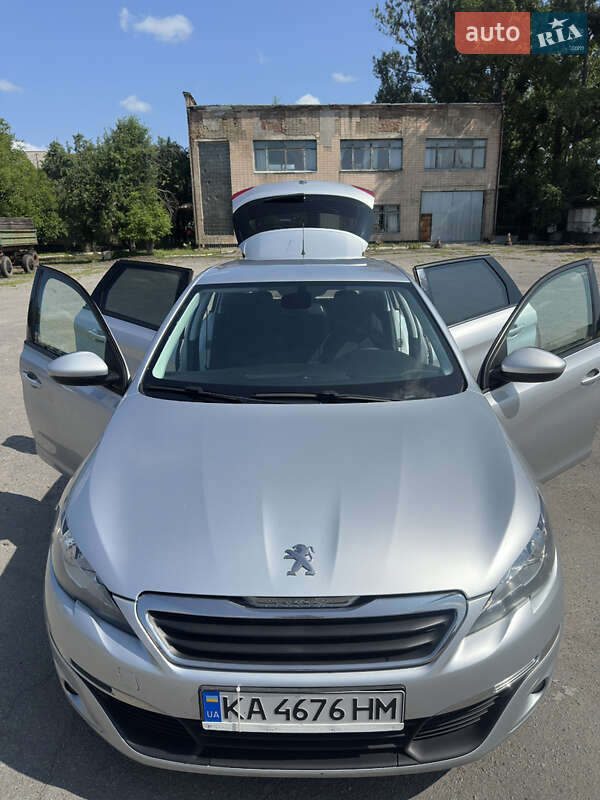 Универсал Peugeot 308 2016 в Звенигородке