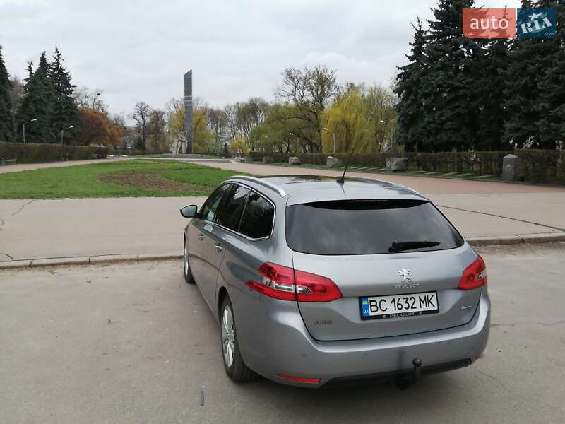 Peugeot 308 2015