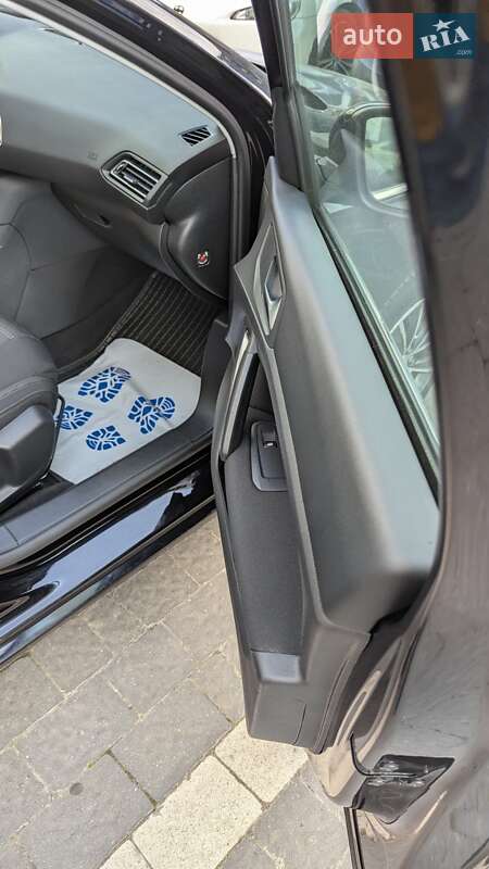 Універсал Peugeot 308 2015 в Івано-Франківську