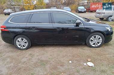 Универсал Peugeot 308 2014 в 