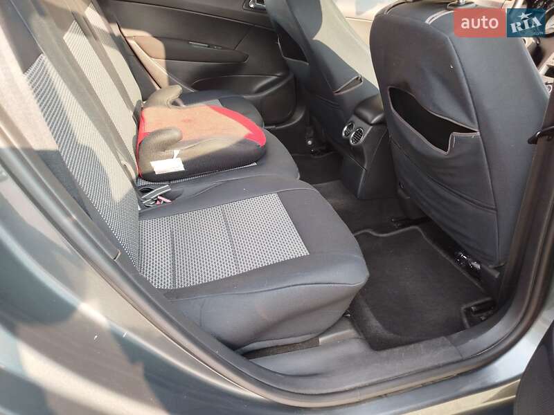 Універсал Peugeot 308 2011 в Києві