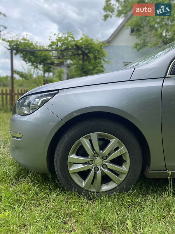 Універсал Peugeot 308 2015 в Шептицькому