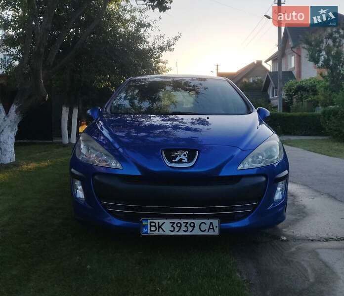 Хетчбек Peugeot 308 2010 в Вараші