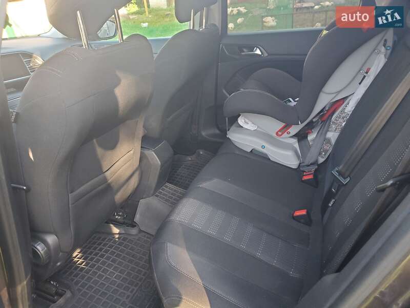 Універсал Peugeot 308 2015 в Житомирі