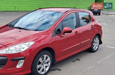 Хэтчбек Peugeot 308 2011 в Киеве