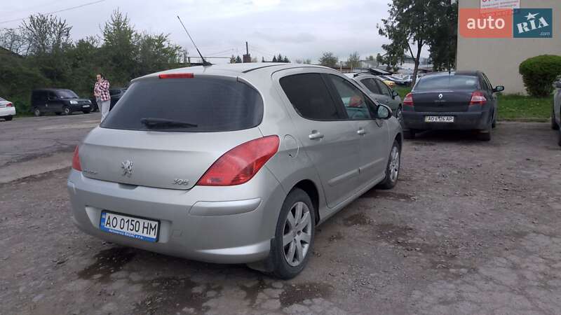 Хетчбек Peugeot 308 2008 в Мукачевому