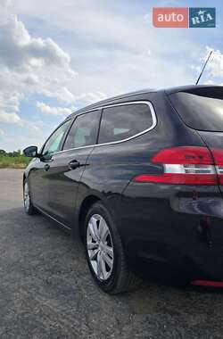 Універсал Peugeot 308 2015 в 