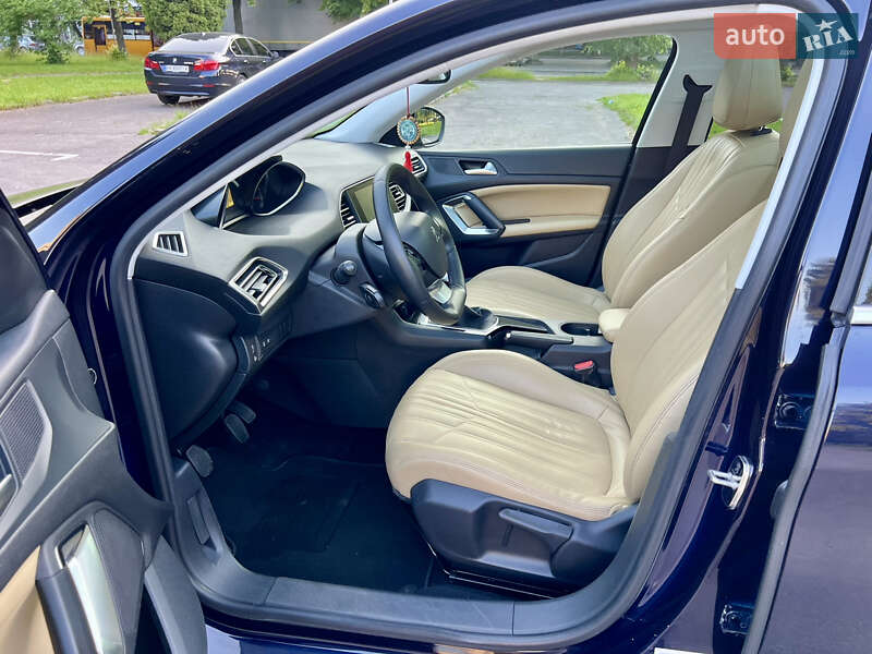 Универсал Peugeot 308 2014 в Ровно