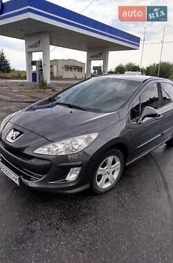 Хэтчбек Peugeot 308 2009 в Гайсине