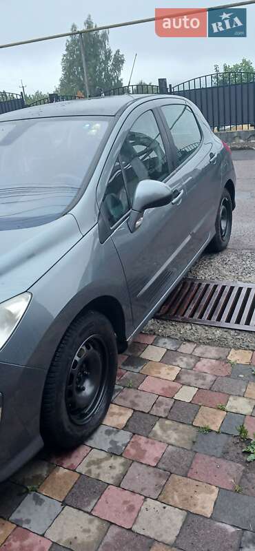 Хэтчбек Peugeot 308 2007 в Мукачево