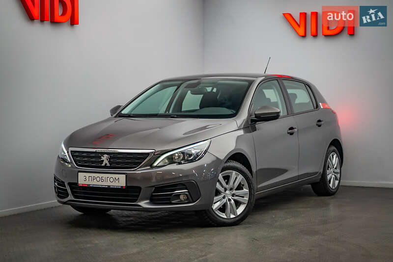 Peugeot 308 2021