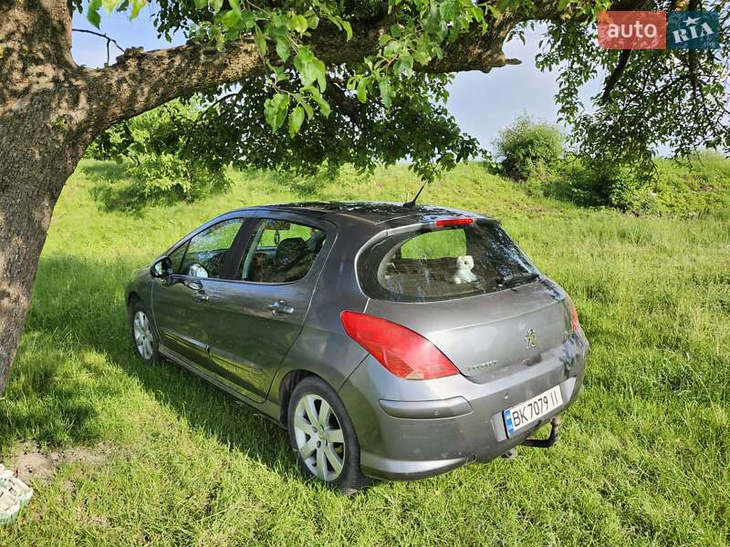 Хэтчбек Peugeot 308 2008 в Дубно фото 5 Хэтчбек Peugeot 308 2008 в Дубно