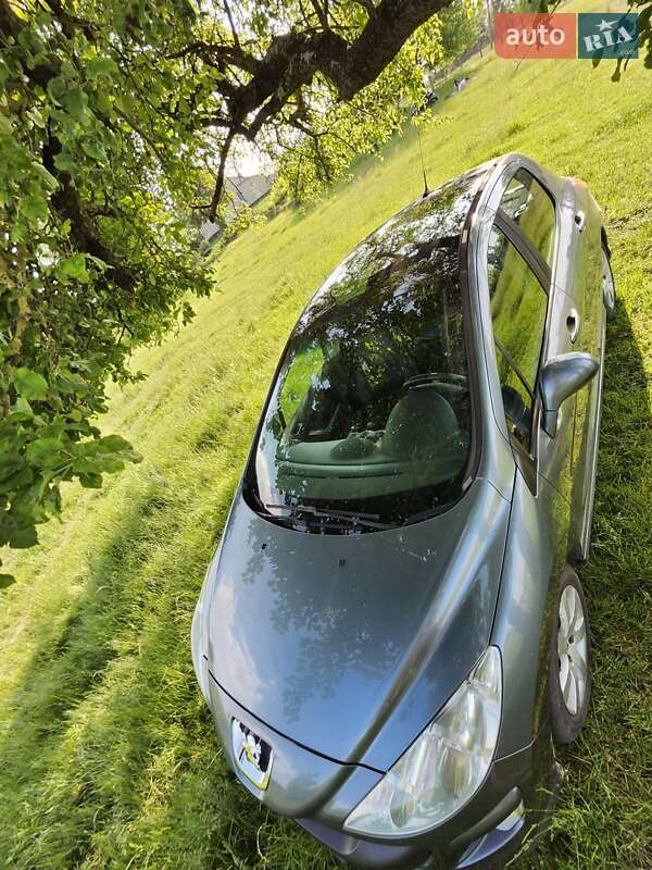 Хэтчбек Peugeot 308 2008 в Дубно фото 11 Хэтчбек Peugeot 308 2008 в Дубно