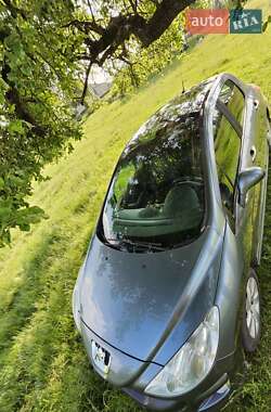 Хэтчбек Peugeot 308 2008 в 