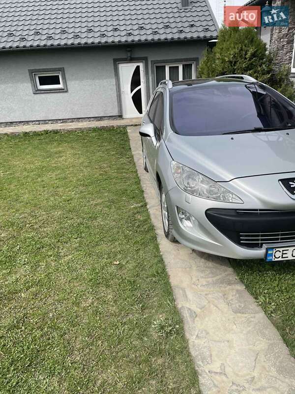Універсал Peugeot 308 2010 в Чернівцях