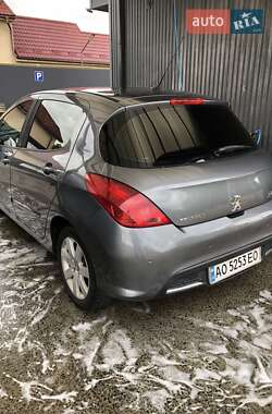 Хетчбек Peugeot 308 2009 в 