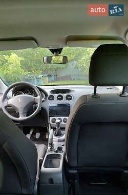 Универсал Peugeot 308 2009 в 