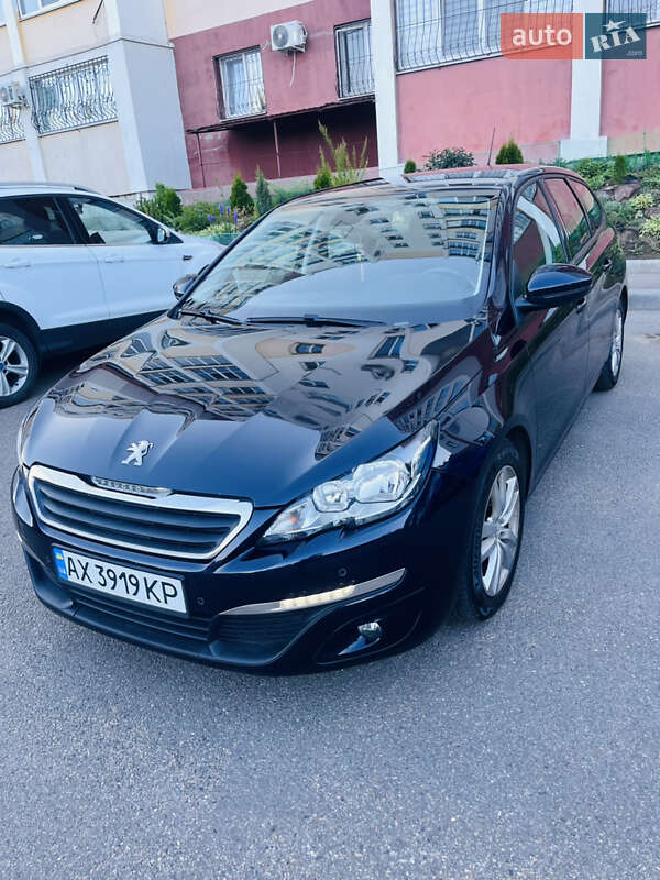 Peugeot 308 2016
